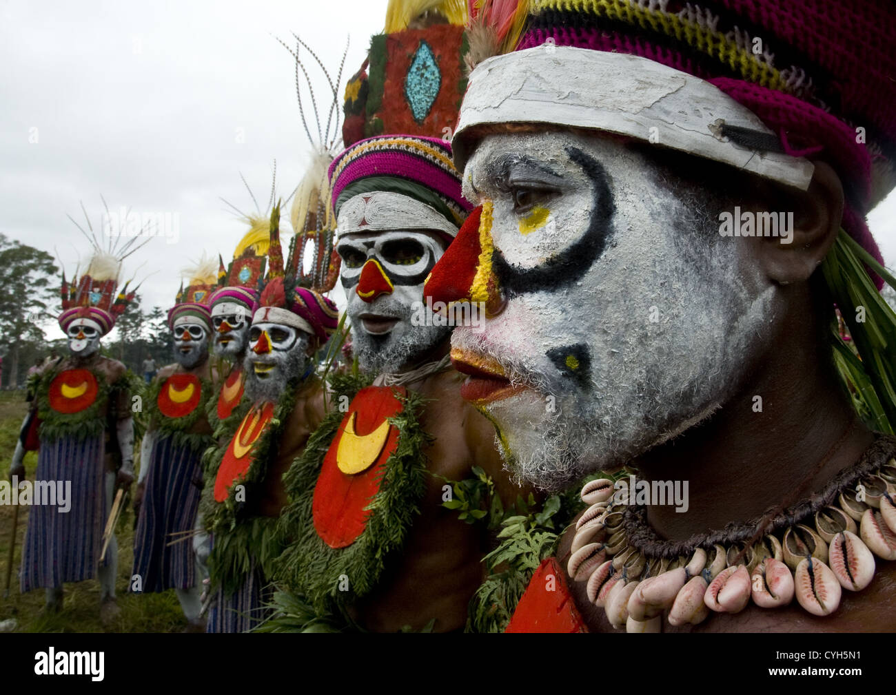 Highlander guerriers en Mount Hagen durant la cérémonie de Sing Sing, Western Highlands, Papouasie Nouvelle Guinée Banque D'Images