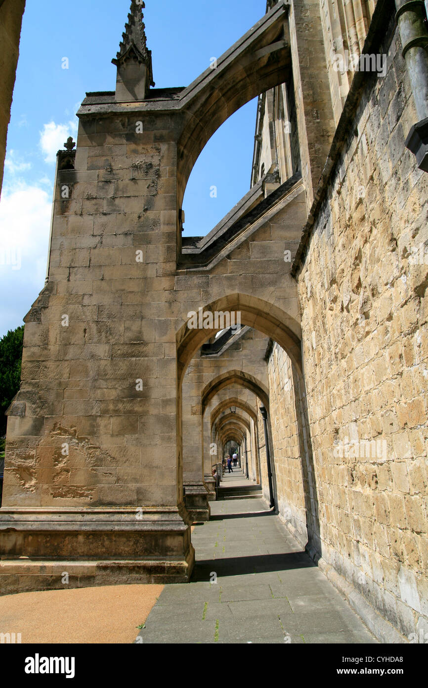 Des arcs-boutants de la Cathédrale Winchester Hampshire England UK Banque D'Images