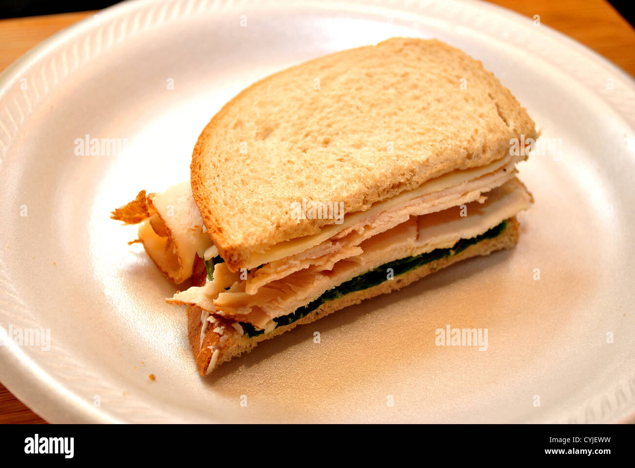 La moitié d'un sandwich pour le déjeuner de la Turquie Banque D'Images