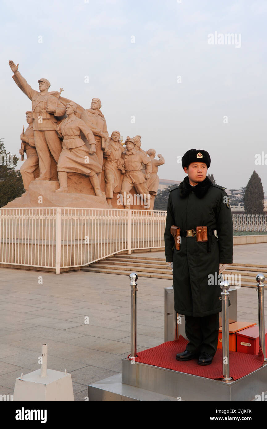 Chine Pékin place Tiananmen, héros du peuple pour memorial Banque D'Images