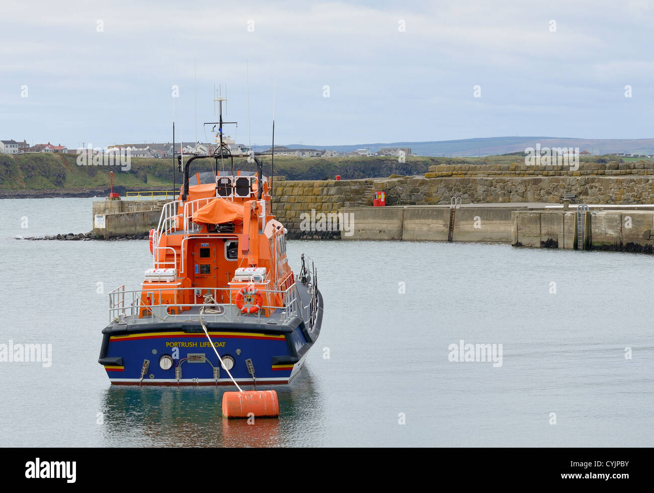 L'Ancre de sauvetage dans le port de Portrush - Irlande du Nord. Banque D'Images