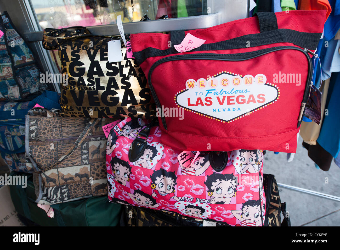 Sacs de souvenirs et des T-Shirts Las Vegas, Nevada. Banque D'Images