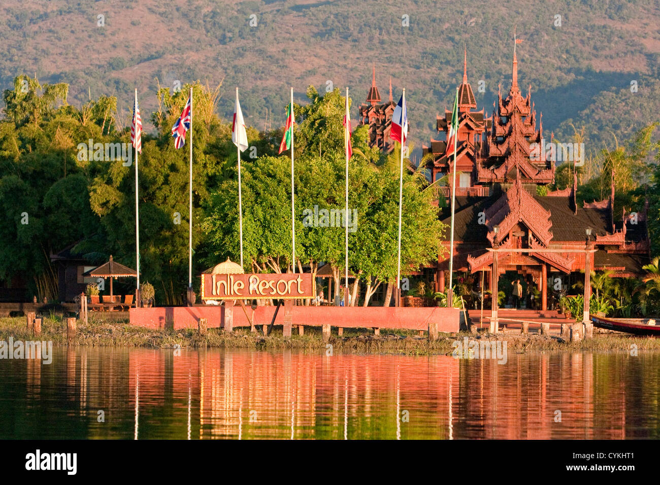 Le Myanmar, Birmanie. Inle Resort Hotel, lac Inle, l'État Shan. Banque D'Images Le Myanmar, Birmanie. Inle Resort Hotel, lac Inle, l'État Shan. Banque D'Images
