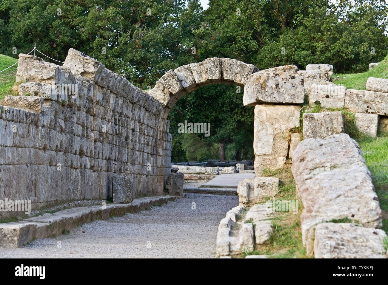 Entrée principale au stade antique d'Olympie en Grèce Banque D'Images