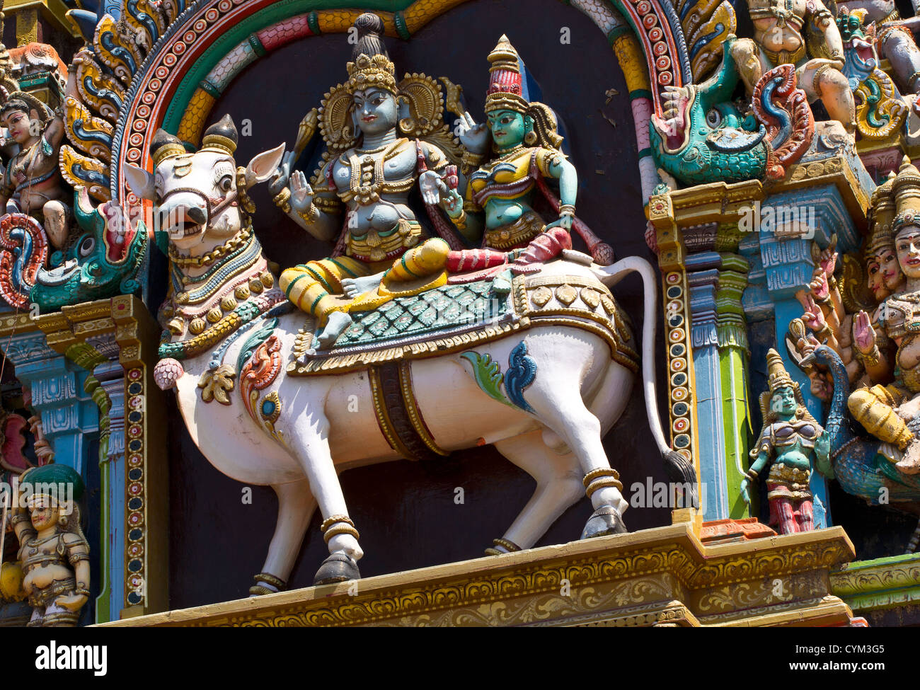 SRI TEMPLE MEENAKSHI À MADURAI EN INDE. Ici Dieu DÉTAIL AVEC LE TAUREAU NANDI Banque D'Images