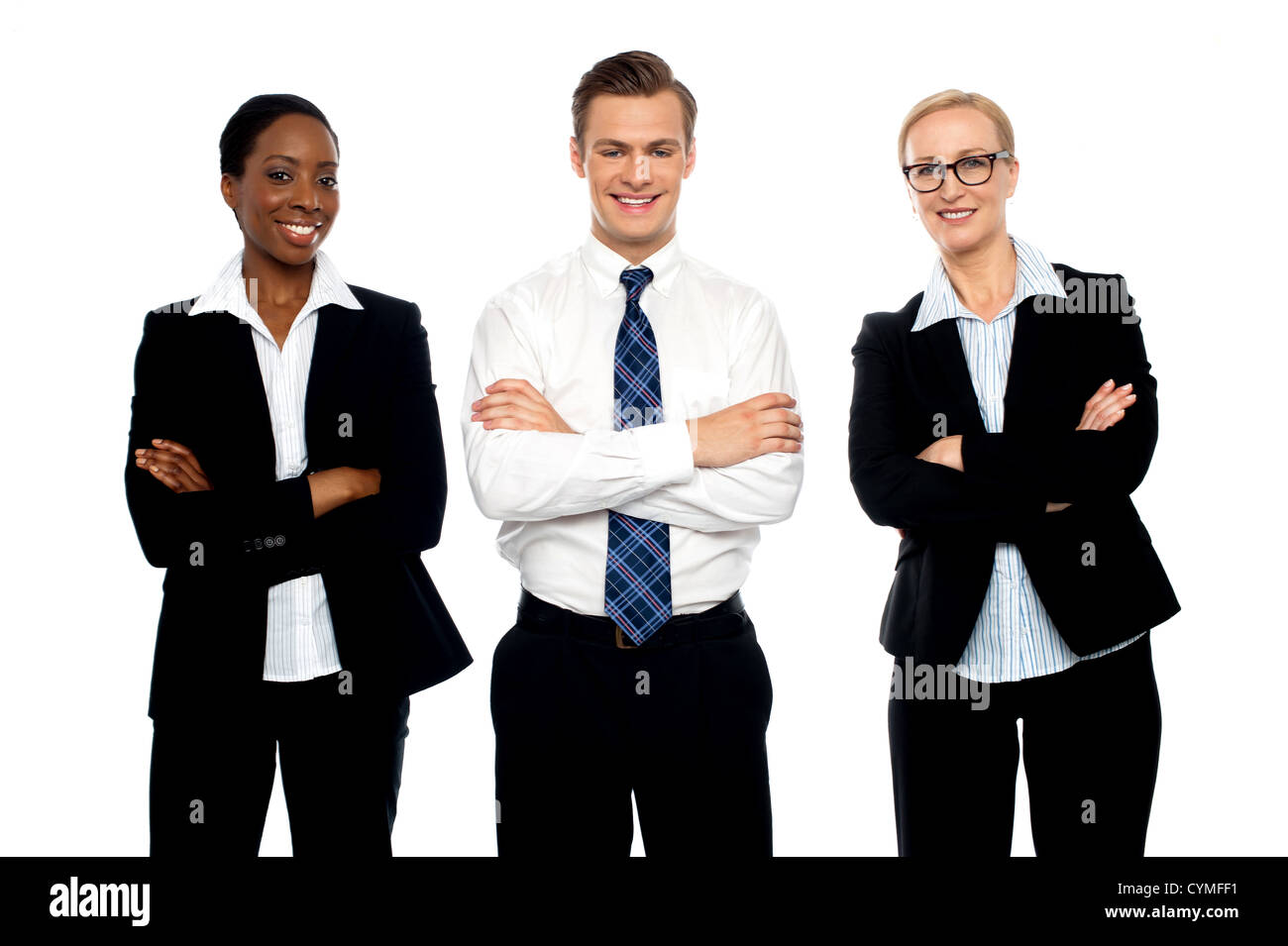 Heureux succès business team posing with arms folded isolated on white Banque D'Images