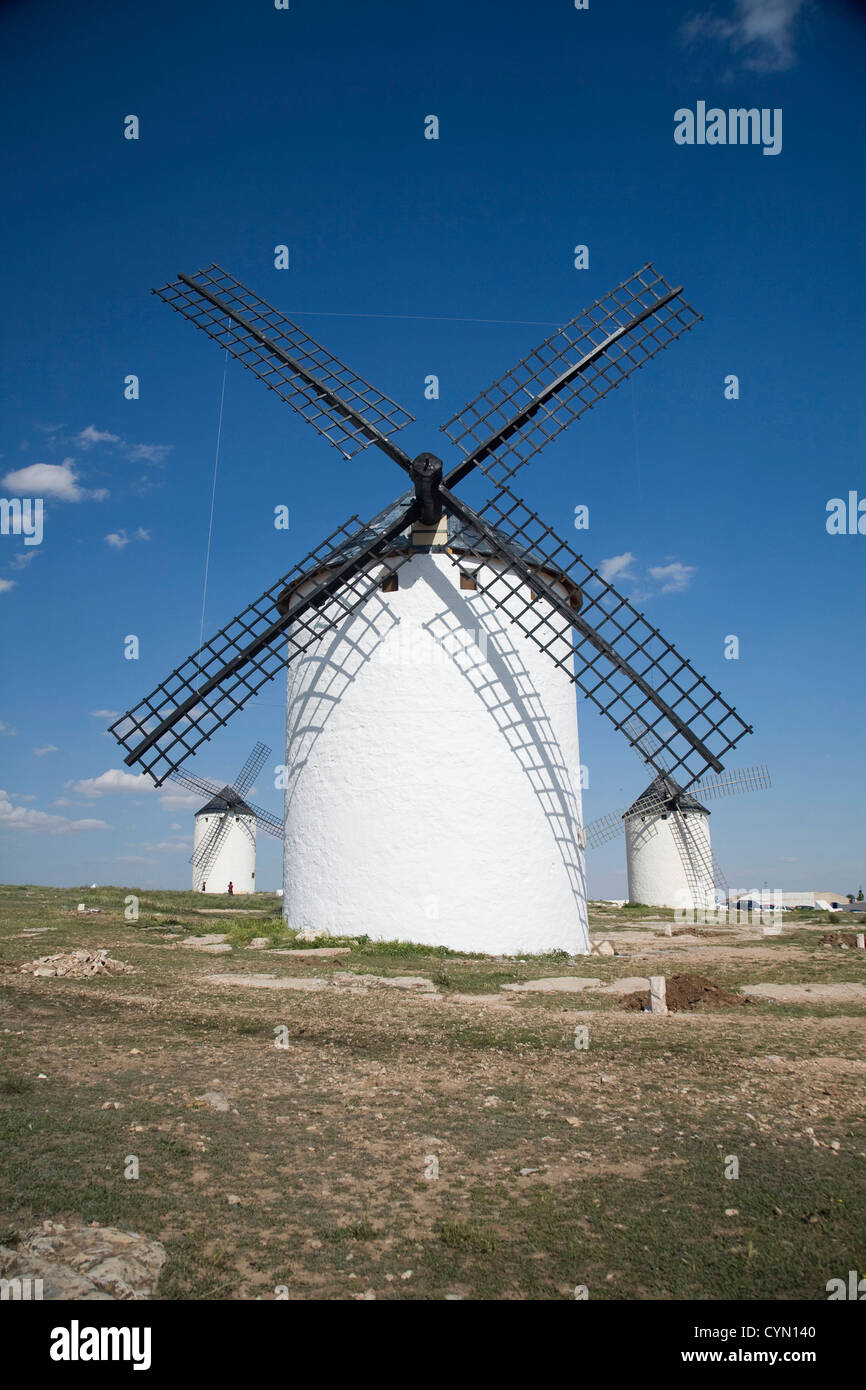 Groupe d'usines de blanc dans la Mancha Espagne Banque D'Images