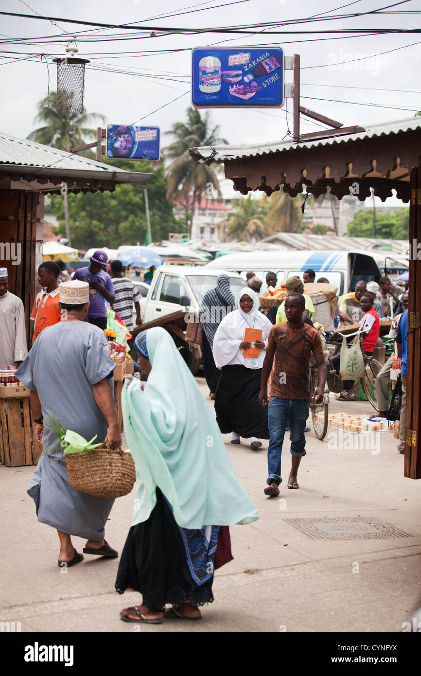 La mayonnaise de style américain publicité marché Darajani, StoneTown, Zanzibar, Tanzanie Banque D'Images