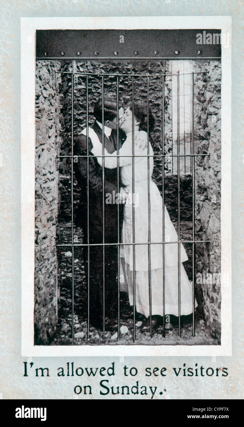 Couple derrière les barreaux, je me suis permis de voir la visite le dimanche, carte postale, vers 1910 Banque D'Images