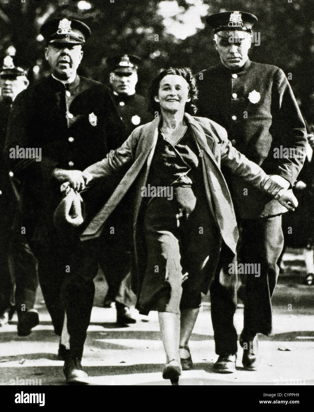 Edith Berkman, syndicaliste communiste, arrêté pendant la grève du textile de Lawrence, Massachusetts, USA 1933 Banque D'Images