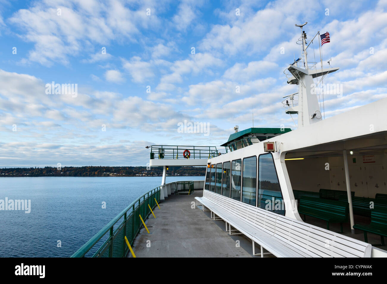Washington State Ferry sur Puget Sound entre Edmonds et Kingston en début de matinée, Washington, USA Banque D'Images