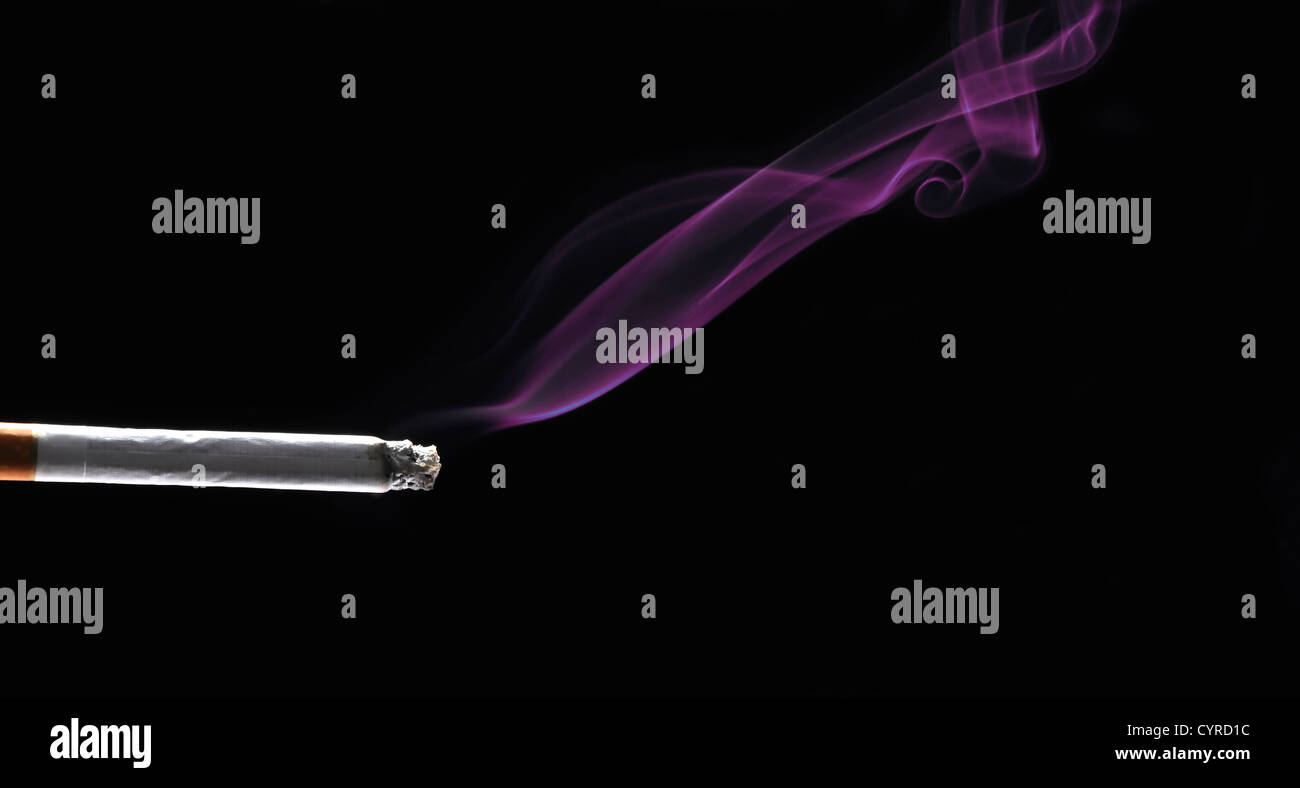 La fumée de cigarette de couleur Banque D'Images