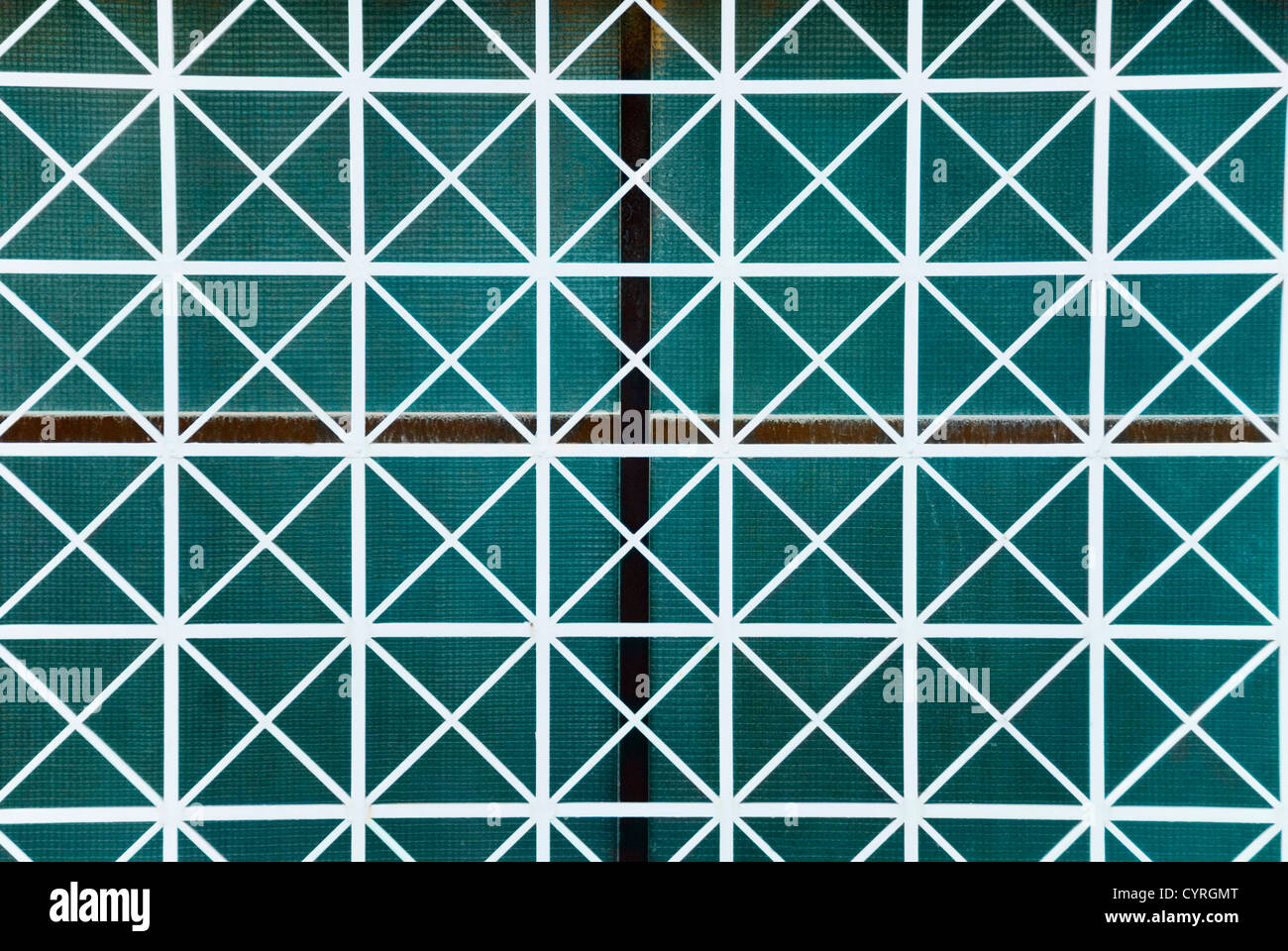 Close-up d'une fenêtre avec des grillades, Athènes, Grèce Banque D'Images