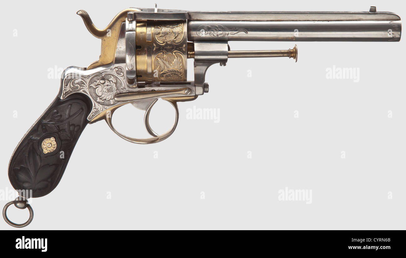 Un revolver à broche lourd de type Francotte, avec pont de cadre, plaqué  argent, doré, environ 1865,12 mm de calibre Lefaucheux, n° 34836.alésage à  cinq rainures, longueur 140 mm.longueur totale 260 mm.cylindre