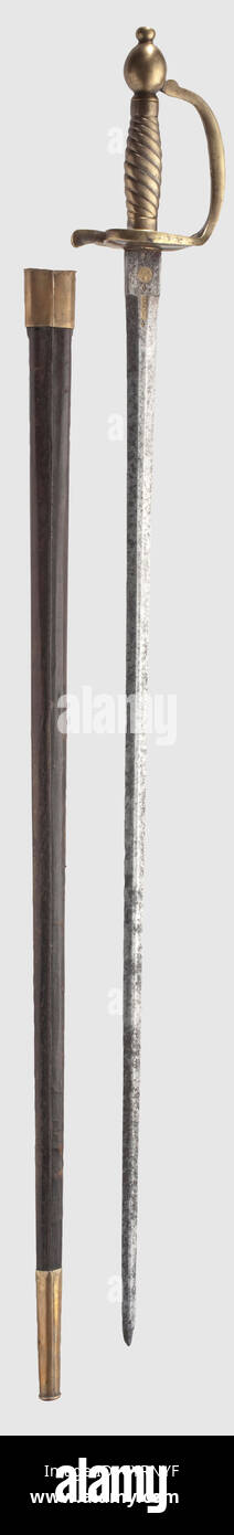 Épée d'officier prussien, avec lame « Berlin », vers 1750 forte, lame légèrement tachetée avec arête centrale aplatie. Sur le ricasso et sur la crête centrale, des incrustations en laiton des deux côtés, chacune avec la marque aigle et l'inscription du fabricant « Berlin » entre les marques triangulaires. Dans le hilt de laiton d'un sabre d'infanterie avec des restes de l'ancien plaquage d'argent. Plus tard, le fourreau de cuir avec des raccords en laiton, le cercueil renforcé par des insertions en bois. Longueur 99 cm. Arme inhabituelle, ancienne assemblée avec une lame intéressante, historique, historique, 18ème siècle, Prusse, droits additionnels-Clearences-non disponible Banque D'Images