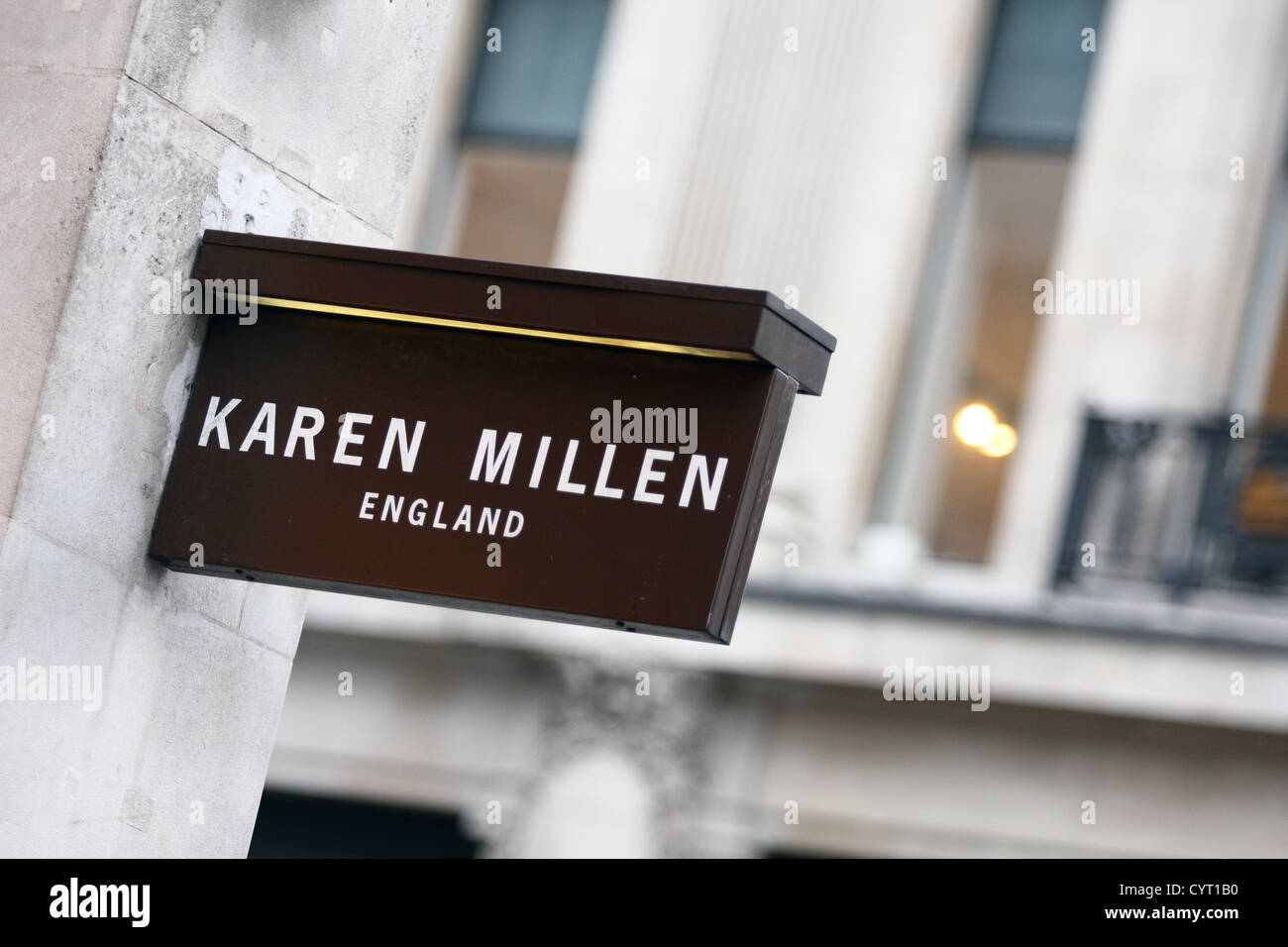 Un signe pour le Karen Millen Store de Regent Street London Banque D'Images