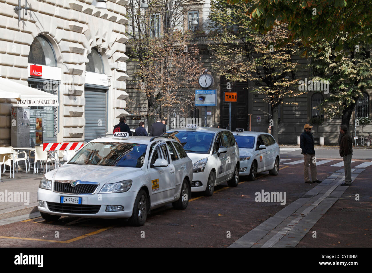 Taxi, Taxi à Milan, Italie, Europe. Banque D'Images