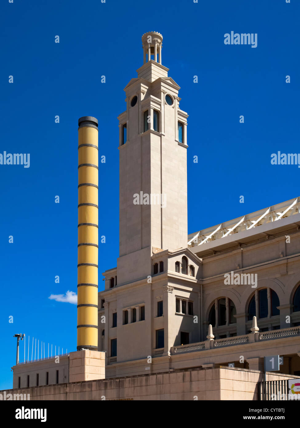 Stade olympique de Barcelone à Montjuic Barcelone Espagne construit en 1927 et rénové pour les Jeux Olympiques de 1992 Banque D'Images