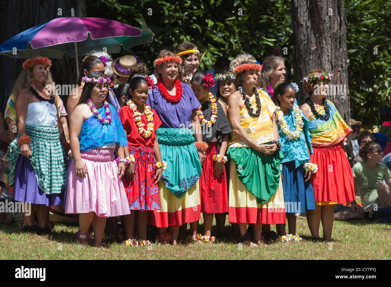 Elk284-7414, Kauai, Hawaii Kokee State Park, les danseurs de hula Banque D'Images