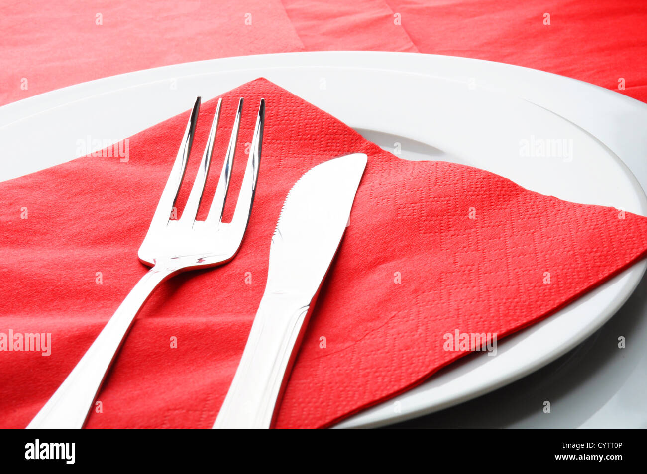 Fourchette et couteau montrant la nourriture ou concept de restaurant Banque D'Images