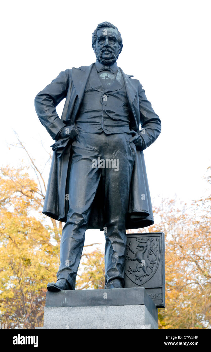 Prague, République tchèque. Rieger Gardens / Riegerovy sady. Statue : František Ladislav Rieger (1818-1903), homme politique nationaliste / Banque D'Images