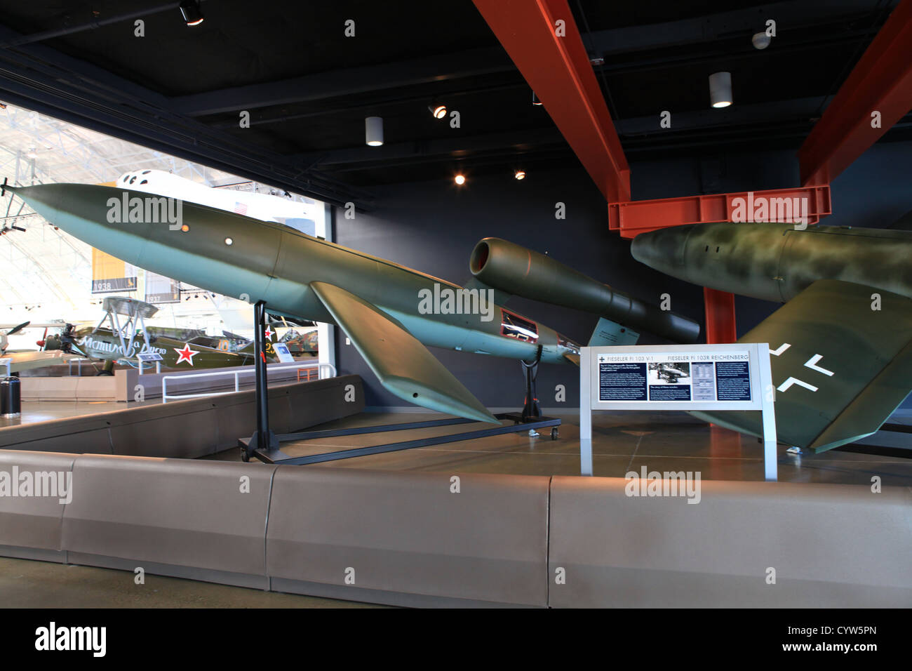 L'allemand Fieseler Fi 103 V-1, bombe volante sans pilote, à l'affiche dans Flying Heritage Collection Museum dans l'usine de Boeing Banque D'Images