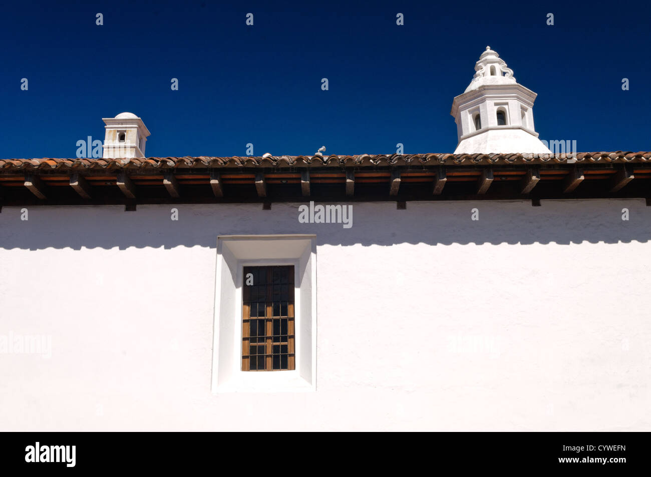 Célèbre pour son bien-préservé l'architecture baroque espagnole ainsi qu'un certain nombre de ruines de tremblements, Antigua Guatemala est un UNESCO World Heritage Site et ancienne capitale du Guatemala. Banque D'Images