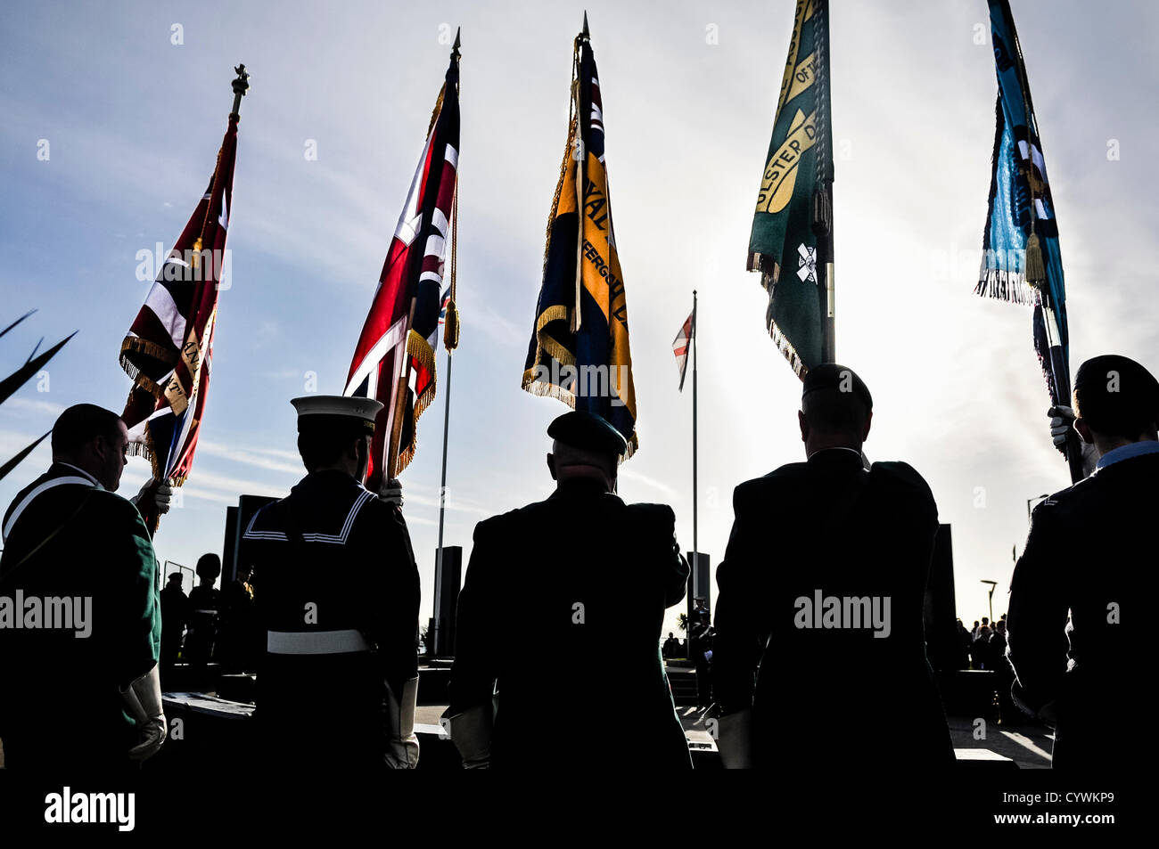 Dimanche 11 novembre 2012, Carrickfergus (Irlande du Nord). Les membres de la Royal British Legion, au service des forces armées, et ex-soldats prendre part en souvenir du dimanche. Alamy Live News Banque D'Images