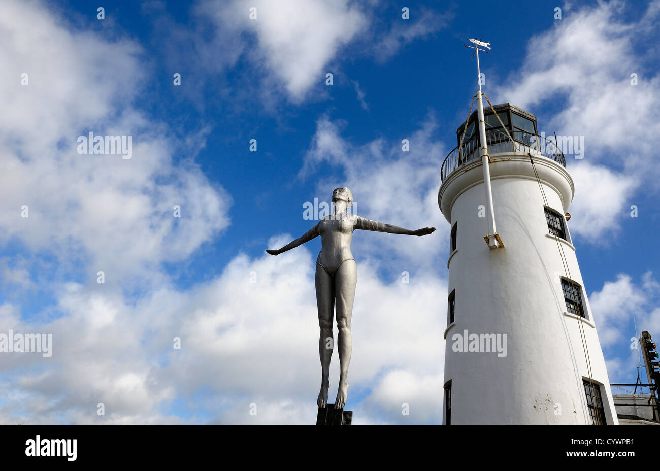 Belle plongée phare et vincent pier Scarborough North Yorkshire angleterre uk Banque D'Images