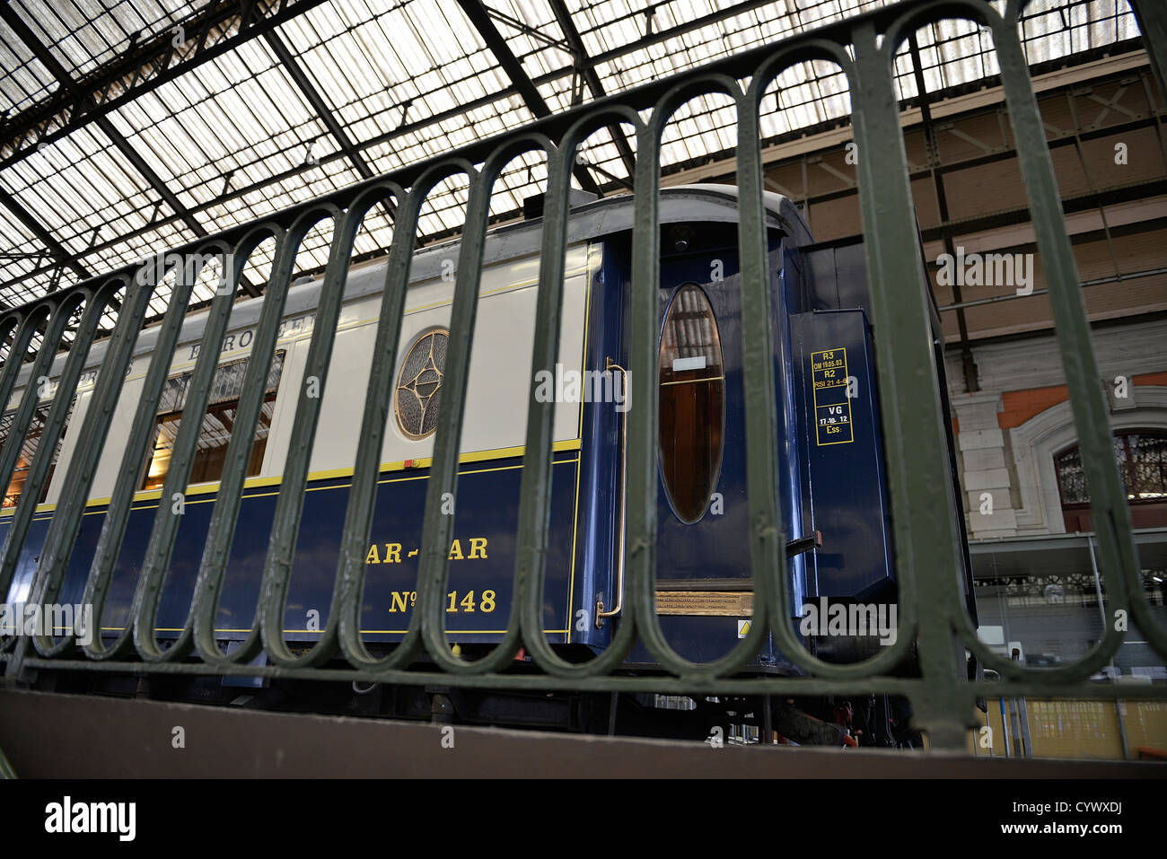 Orient Express Le train qui a amené l'wrtiers à la Foire du livre 'La Foire du Livre" à Brive la Gaillarde. Corrèze, France Banque D'Images