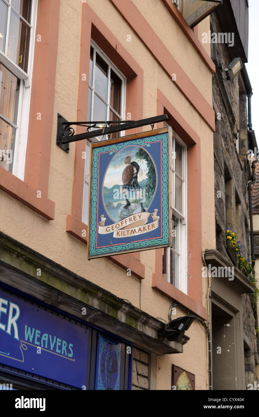 Pancarte de kiltmaker dans une célèbre rue commerçante de high street à Édimbourg Banque D'Images