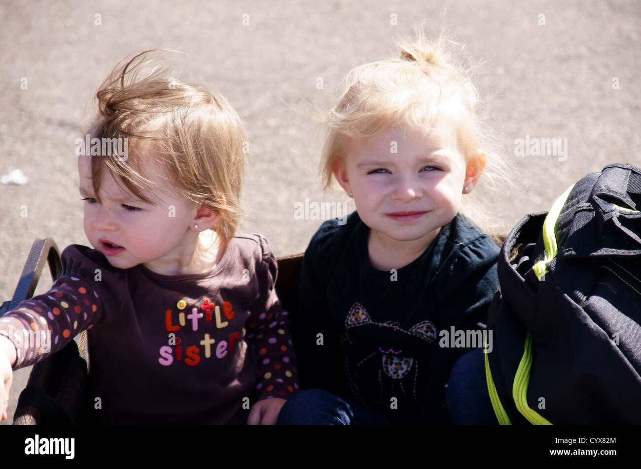 Cute Blonde Blond Bebe Les Tout Petits Enfants Enfants Filles Jumelles Headshot Portrait Jeune Femme Candide Photo Stock Alamy Cute Blonde Blond Bebe Les Tout Petits Enfants Enfants Filles Jumelles Headshot Portrait Jeune Femme Candide Photo Stock Alamy