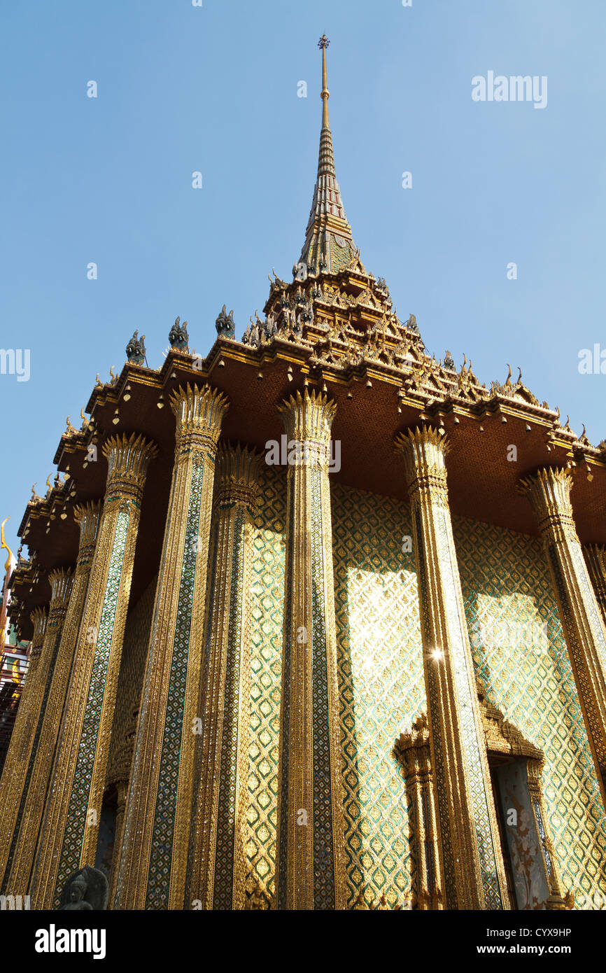 La bibliothèque du temple Wat Phra Kaew à Bangkok, Thaïlande Banque D'Images