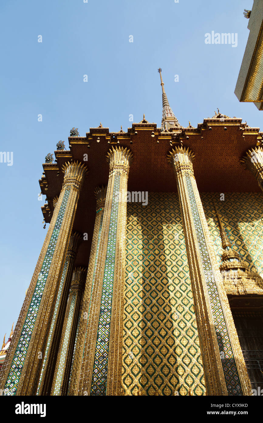 La bibliothèque du temple Wat Phra Kaew à Bangkok, Thaïlande Banque D'Images