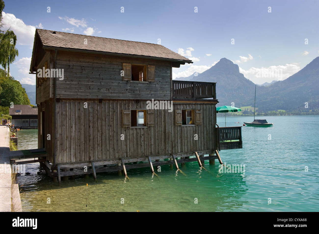 Bateaux sur les rives de l'wolfgangsee en Autriche Banque D'Images