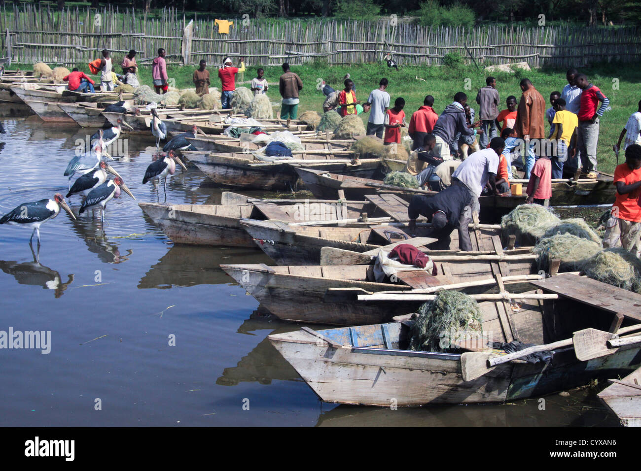 80 pêcheurs de la tribu. L'Ethiopie Banque D'Images