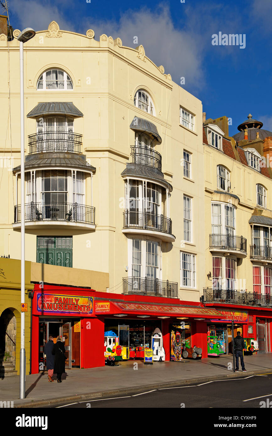 Les bâtiments de mer d'Hastings, Royaume-Uni Banque D'Images