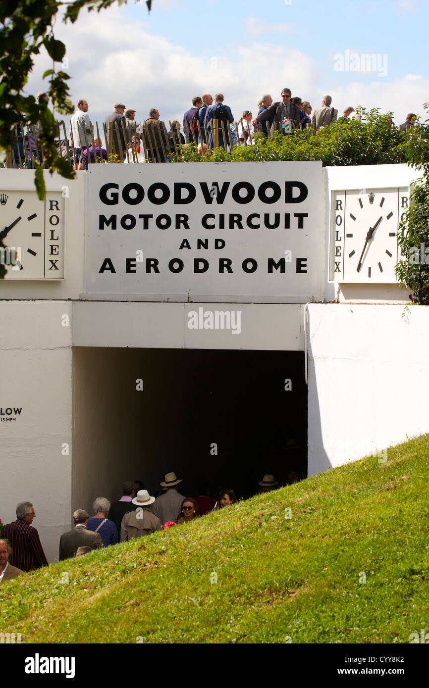 Le circuit de Goodwood Motor et de l'aérodrome pendant la Goodwood Revival Meeting 2012 Banque D'Images