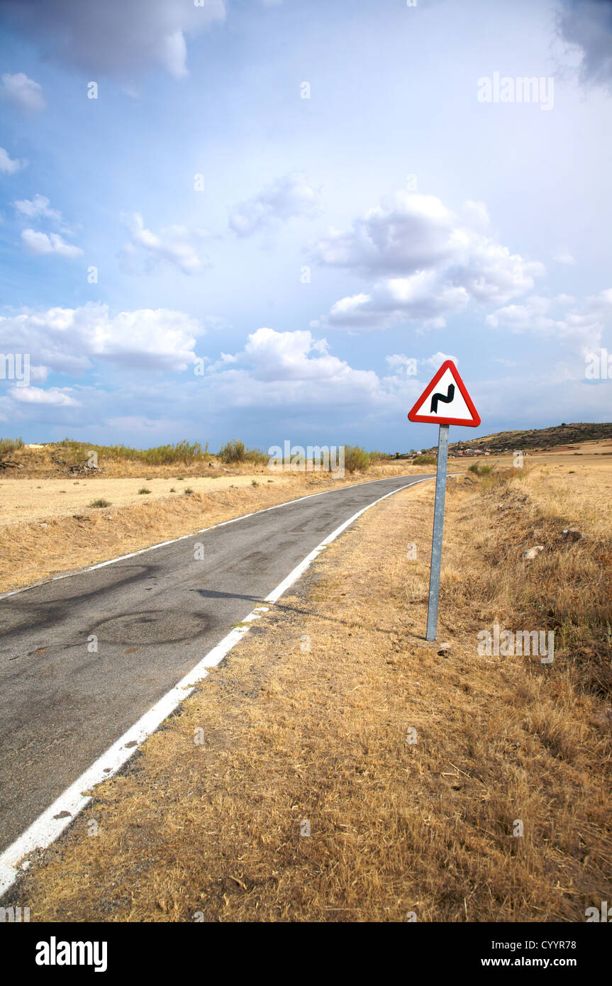 Voie publique à côté de la ville de Ségovie en espagne Banque D'Images