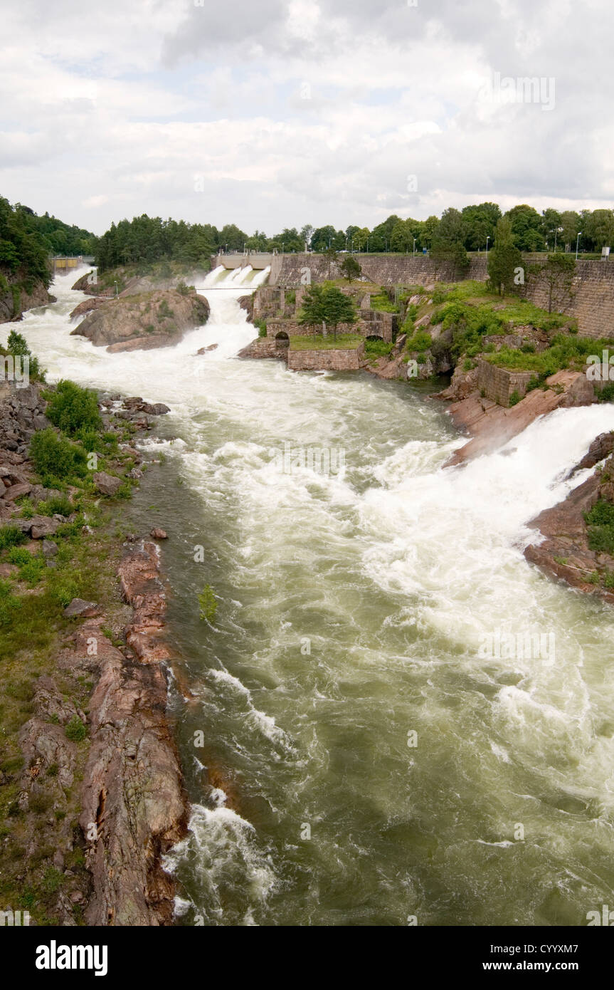 Trollhättan Falls Vattenfall Vatten falls automne Fallens Dagar jours des chutes d'hydro électricité plantes sw Banque D'Images