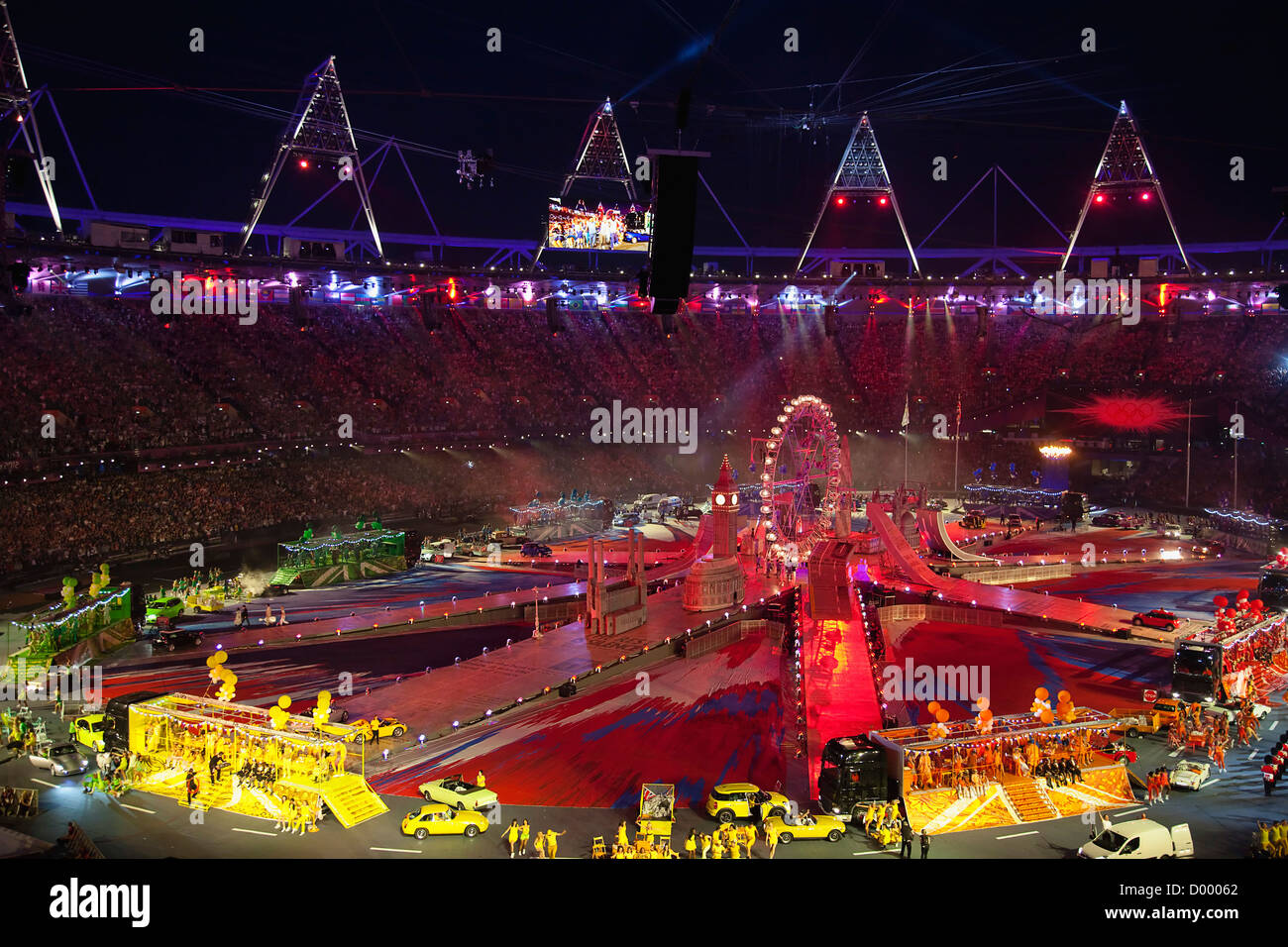 L'Angleterre, Londres, Stratford, cérémonie de clôture des Jeux Olympiques d'afficher dans le stade. Banque D'Images
