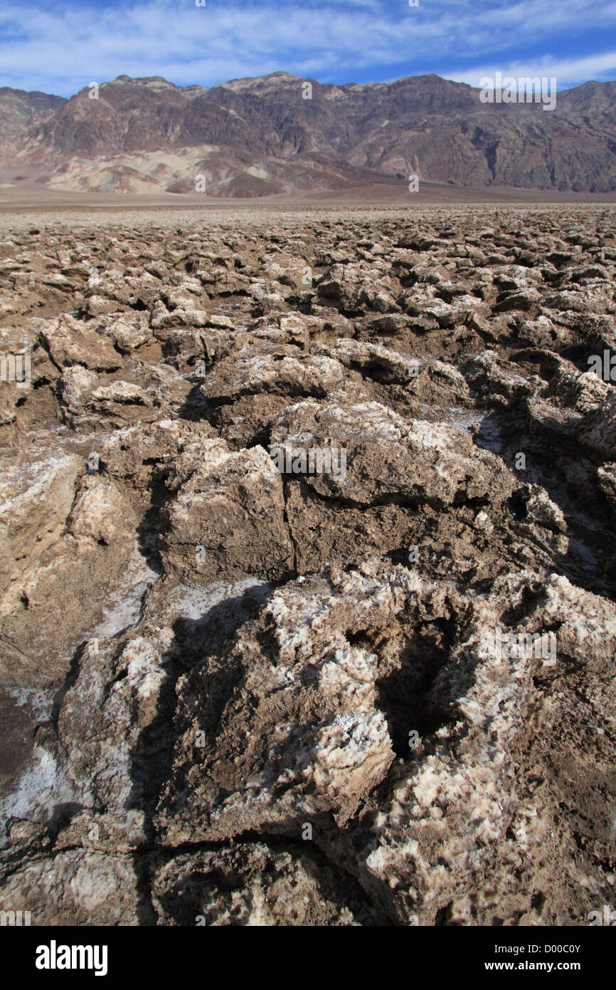 Formations de cristaux de sel halite dans Devil's Golf Course dans la vallée de la mort, Californie, USA Banque D'Images