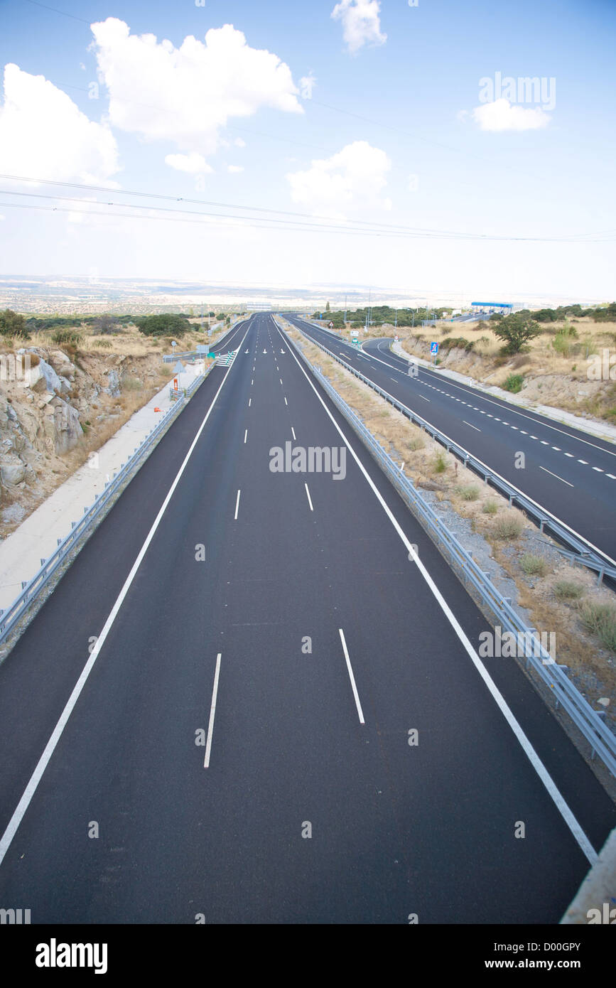 Voie publique à côté de la ville de Ségovie en espagne Banque D'Images