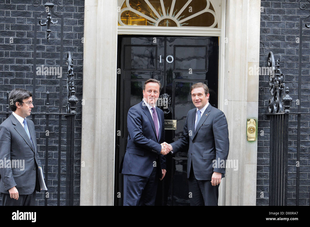 Premier ministre le très honorable David Cameron MP répond à M. Pedro Passos Coelho, le Premier Ministre du Portugal Banque D'Images