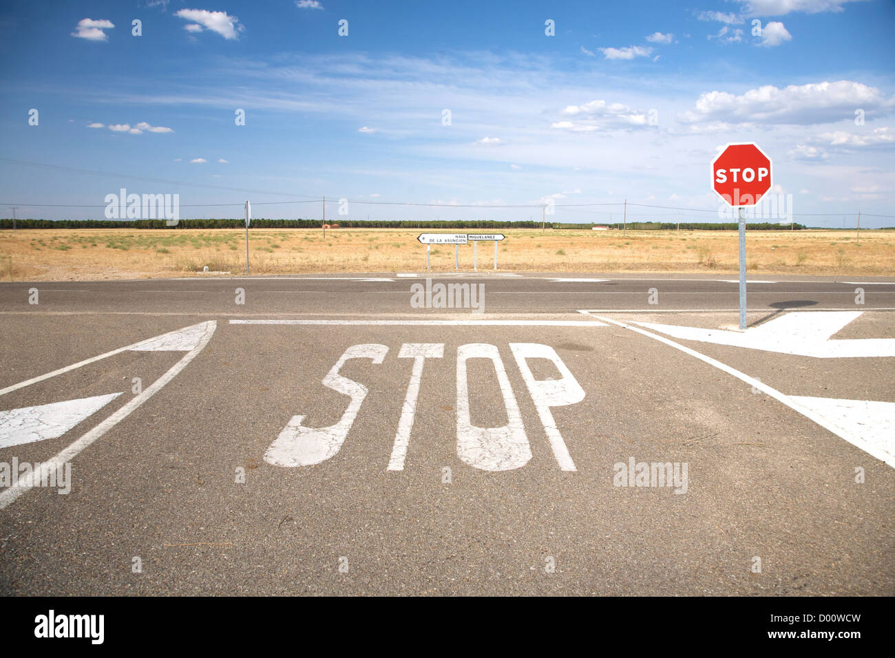 Voie publique à côté de la ville de Ségovie en espagne Banque D'Images