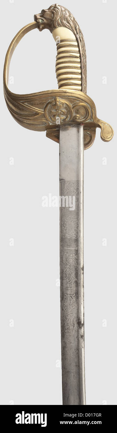 Un sabre pour les officiers de la Marine impériale allemande, lame à dos de  tuyau avec gravure maritime décorative. Lame usée lors du nettoyage,  tachée. Nœud papillon doré (en caoutchouc) avec ancrage