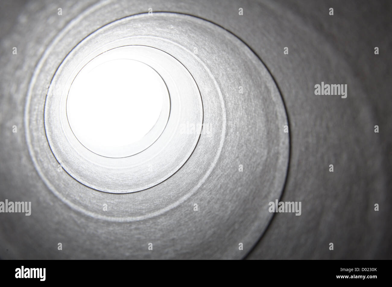 Chemin vers la lumière concept avec copyspace peut servir d'arrière-plan Banque D'Images