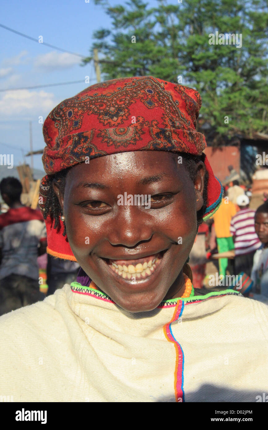 L'Éthiopie, Derashe Smiling Woman Banque D'Images