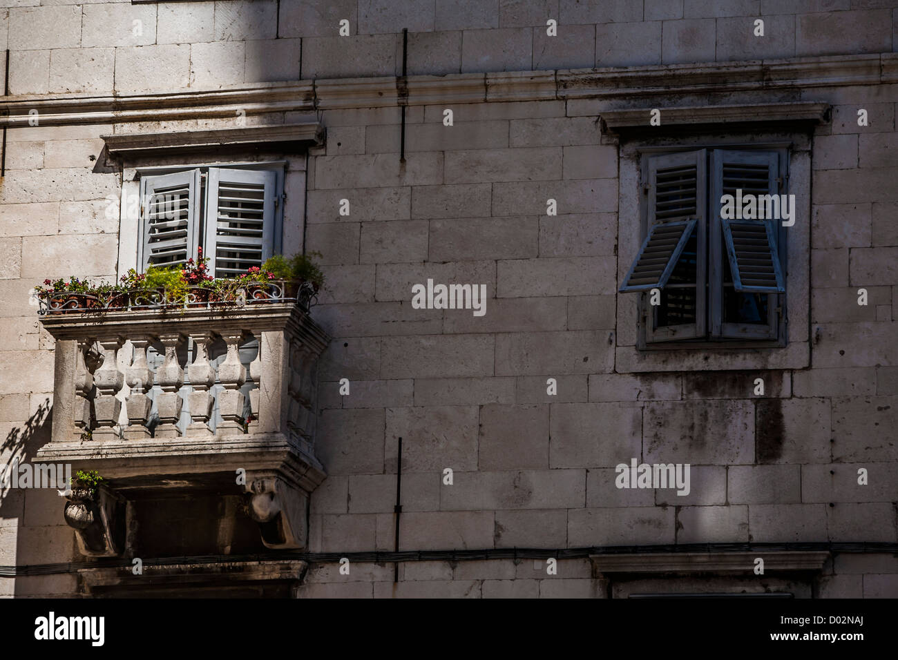 Balcon dans la ville de Split, Croatie Banque D'Images