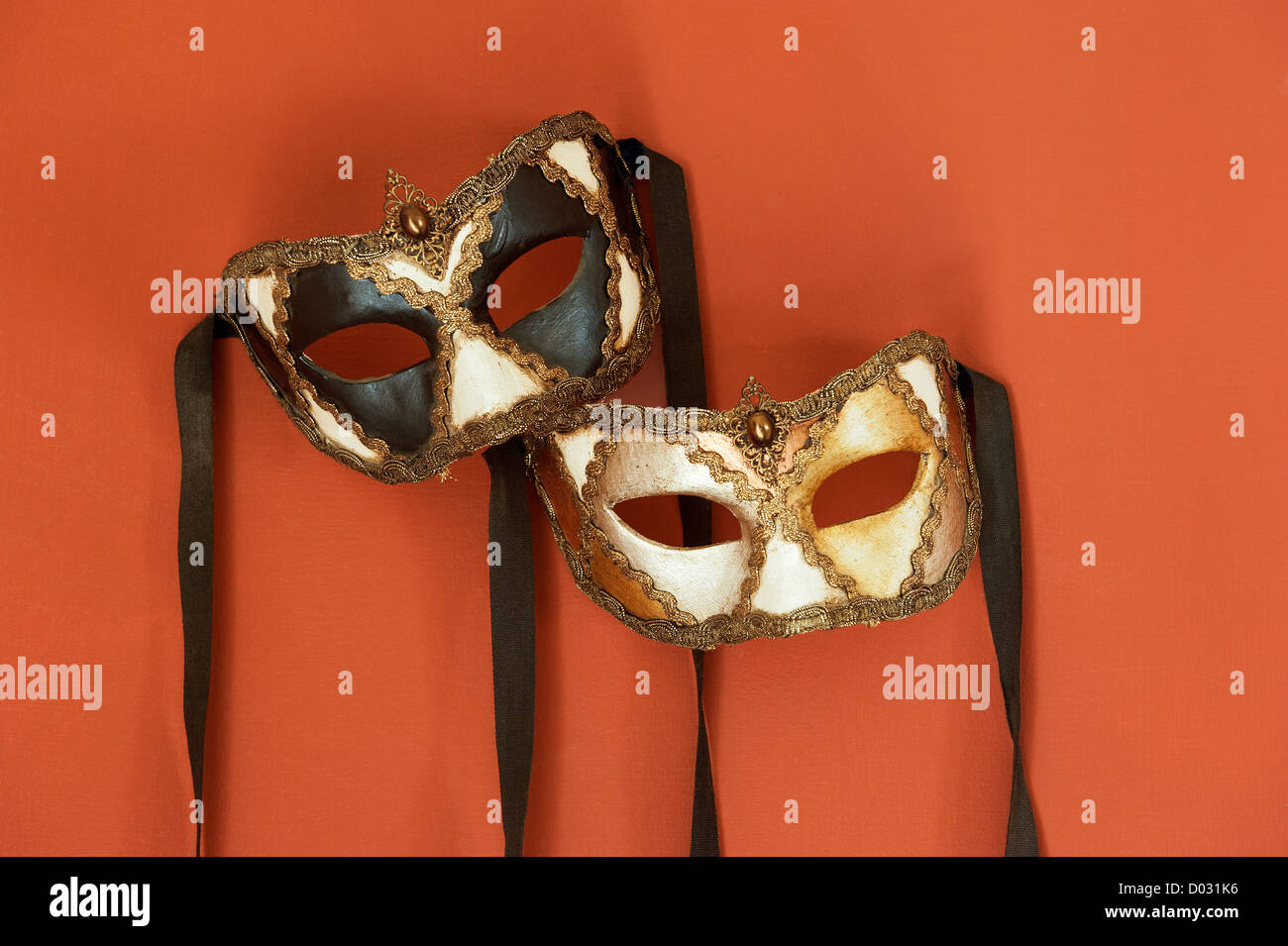 Une paire de masques de carnaval de Venise Banque D'Images